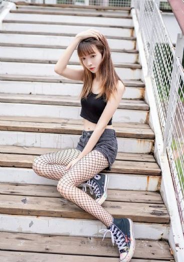 宝贝把腿开大让我添添你视频