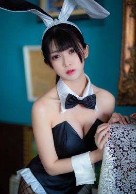 变成黑皮肤和朋友做了